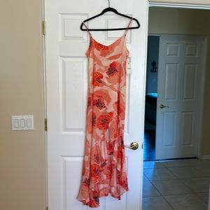 NWT Billabong Size small flowing dress - BEAUTIFUL!